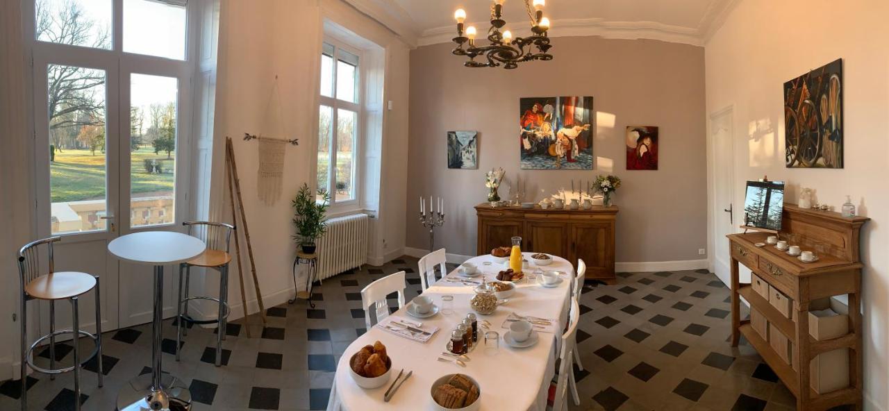 Bed and Breakfast Domaine Berenguer Ouches Exterior foto