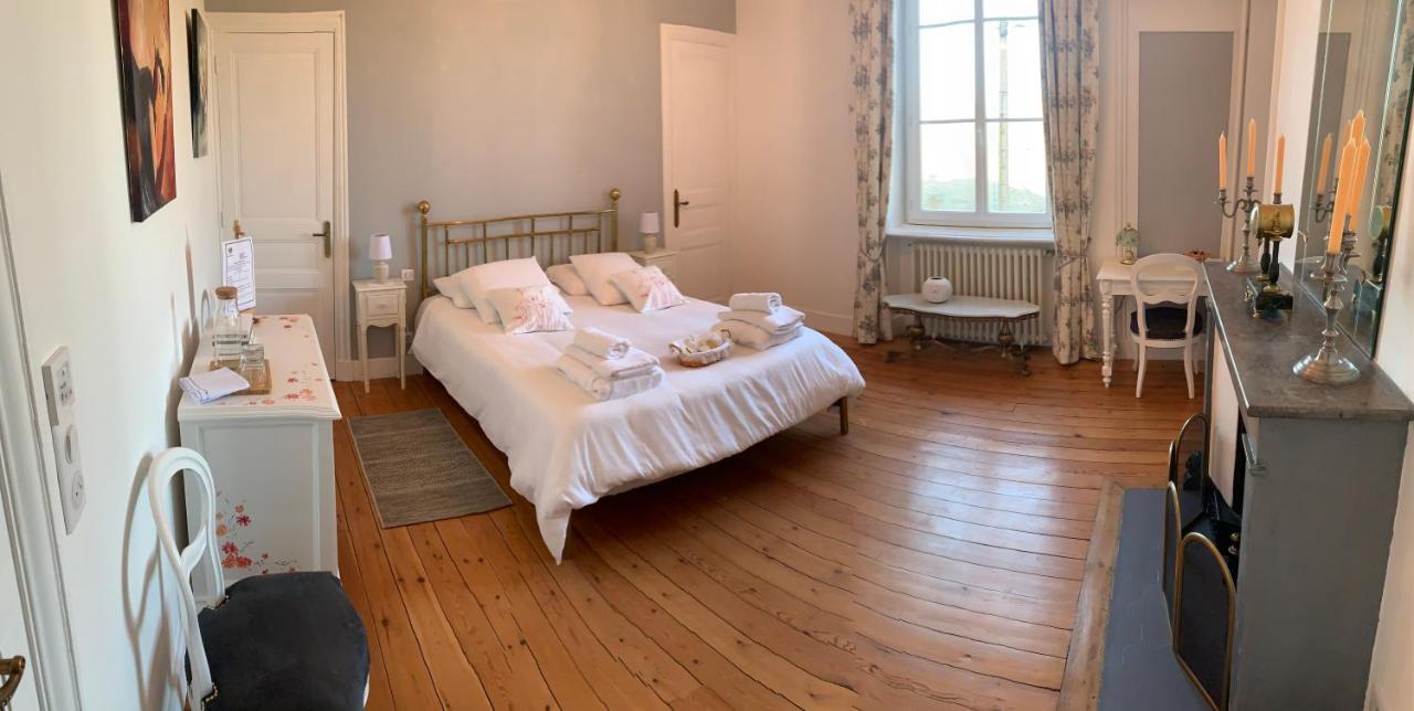 Bed and Breakfast Domaine Berenguer Ouches Exterior foto