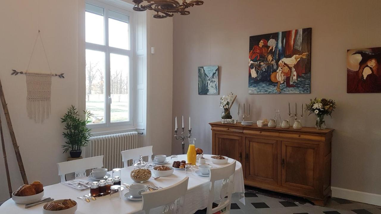 Bed and Breakfast Domaine Berenguer Ouches Exterior foto