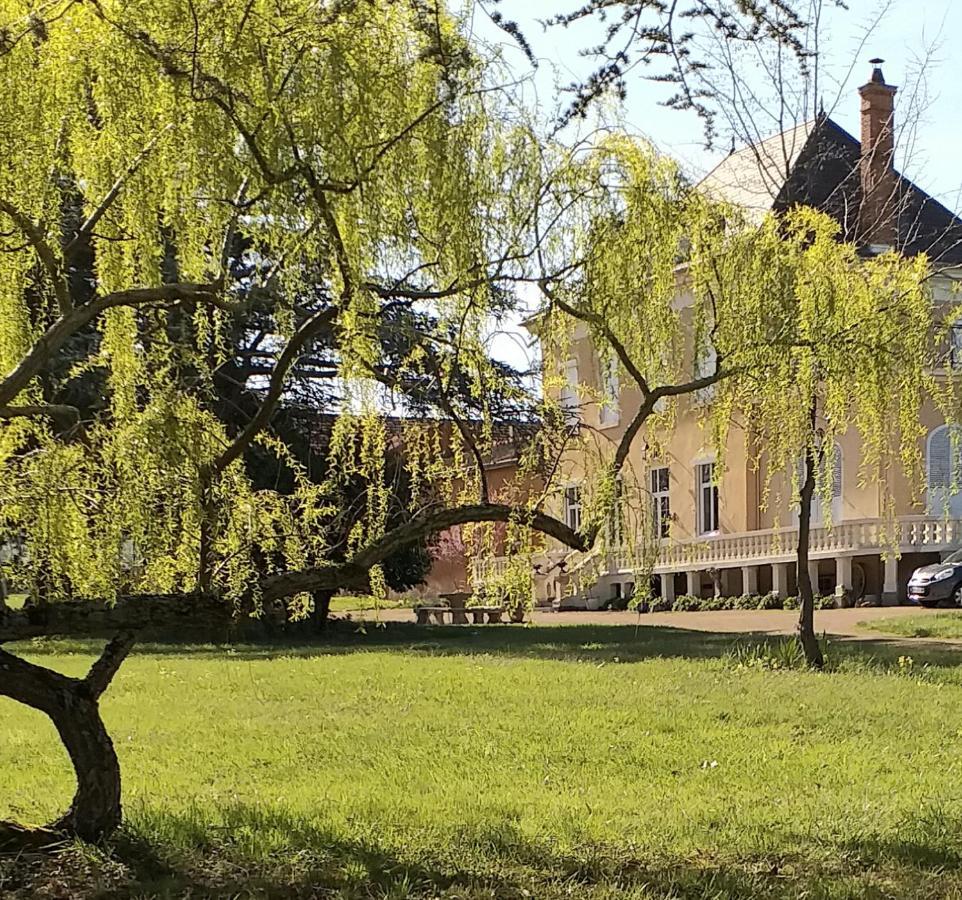 Bed and Breakfast Domaine Berenguer Ouches Exterior foto