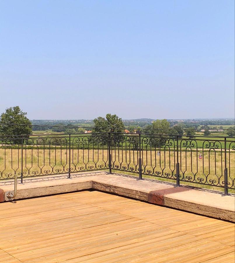 Bed and Breakfast Domaine Berenguer Ouches Exterior foto